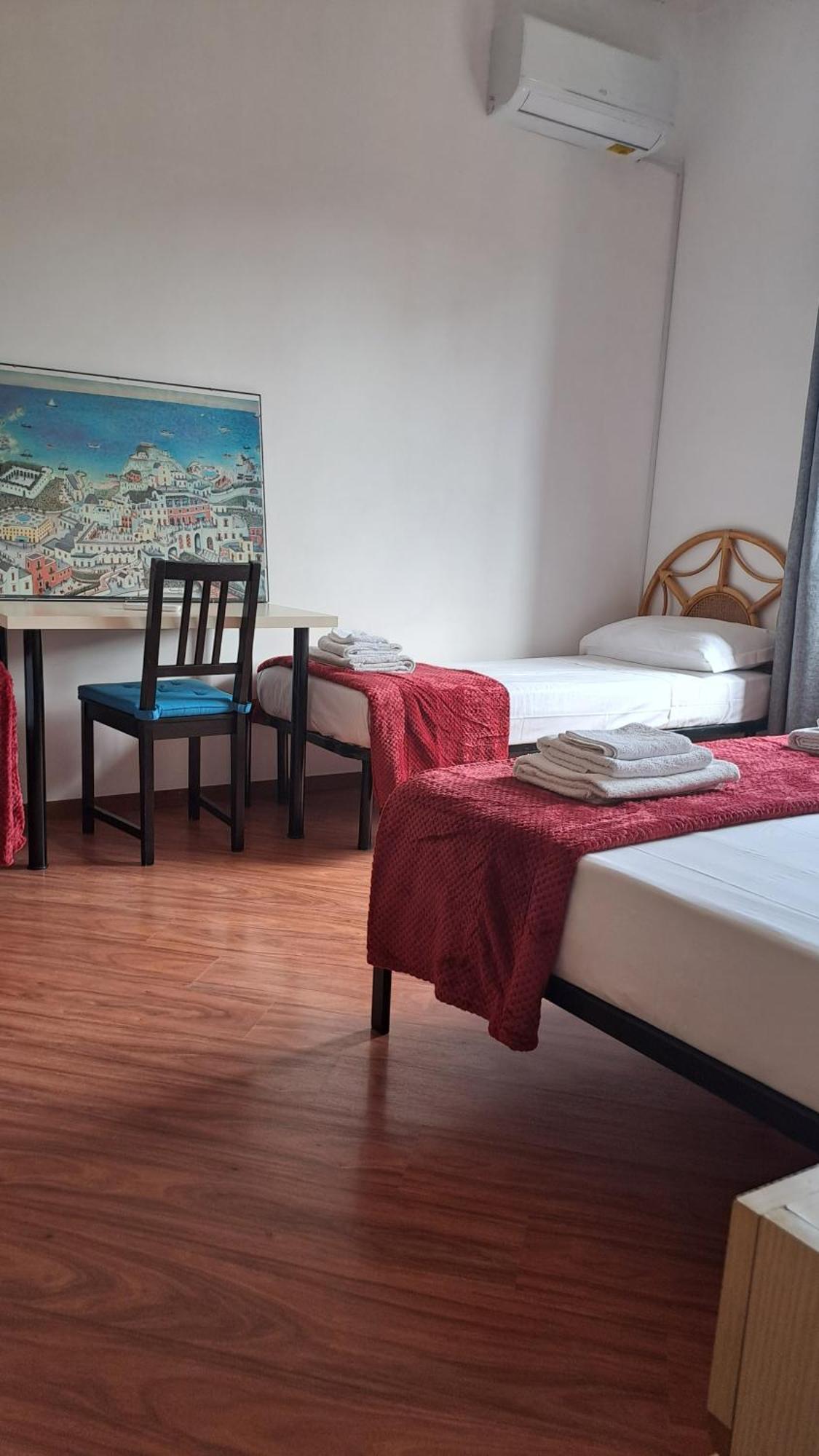 Apartamento Trinita' Maggiore Home/ Historic Center Nápoles