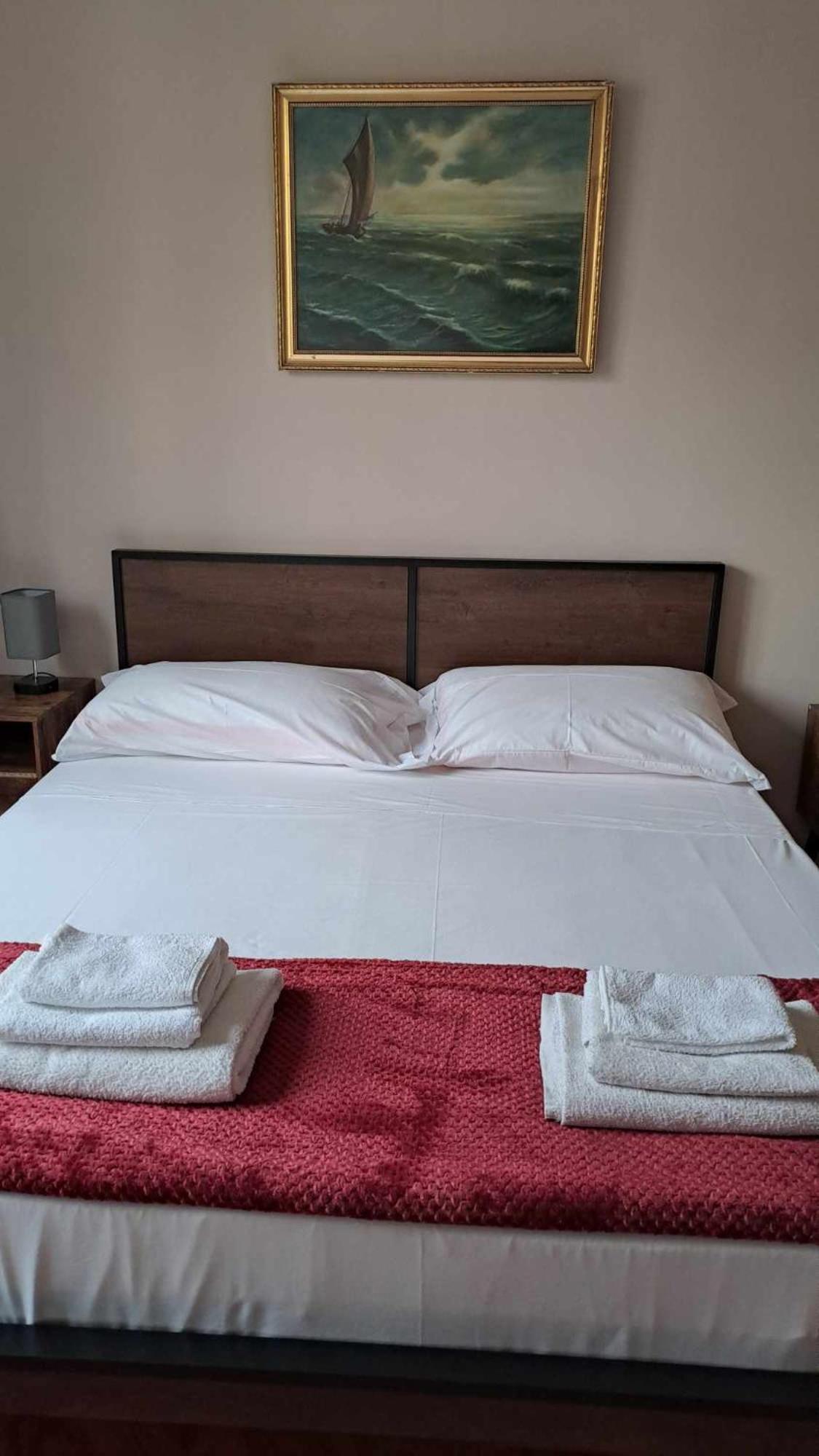 Trinita' Maggiore Home/ Historic Center Apartamento Nápoles
